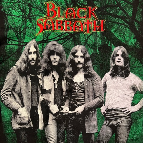 Black Sabbath graphic tshirt! - Picture 3 of 4